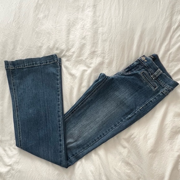 White House Black Market size 2R  Flare Denim Jeans - Picture 2 of 9